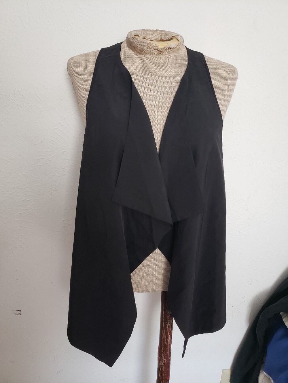 Club Monaco Silk Blended Black Draped Open Front Vest Sz S $228